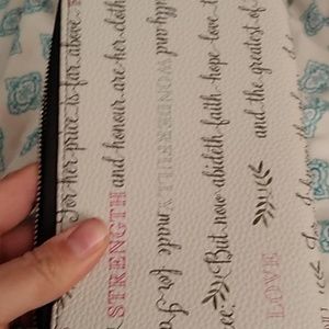 Thirty one wallet